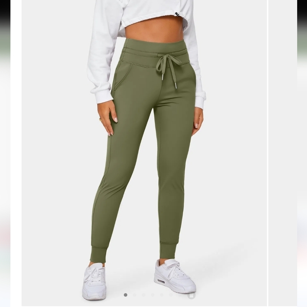 Softlyzero™ Plush High Waisted Drawstring Side Pocket Plain Full Length Joggers
